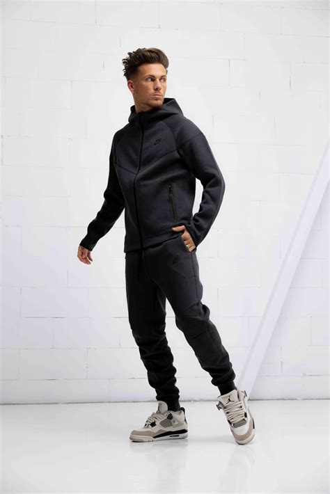 nike tech fleece heren donkergrijs